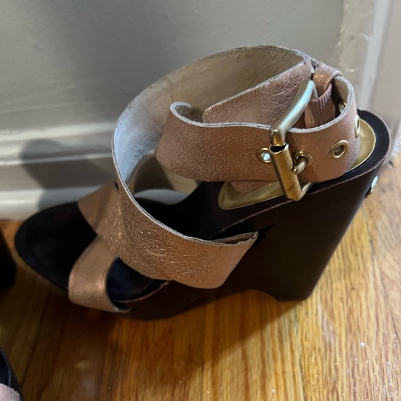 Michael Kors Wooden Platform Sandals Size 7 - Picture 2 of 6